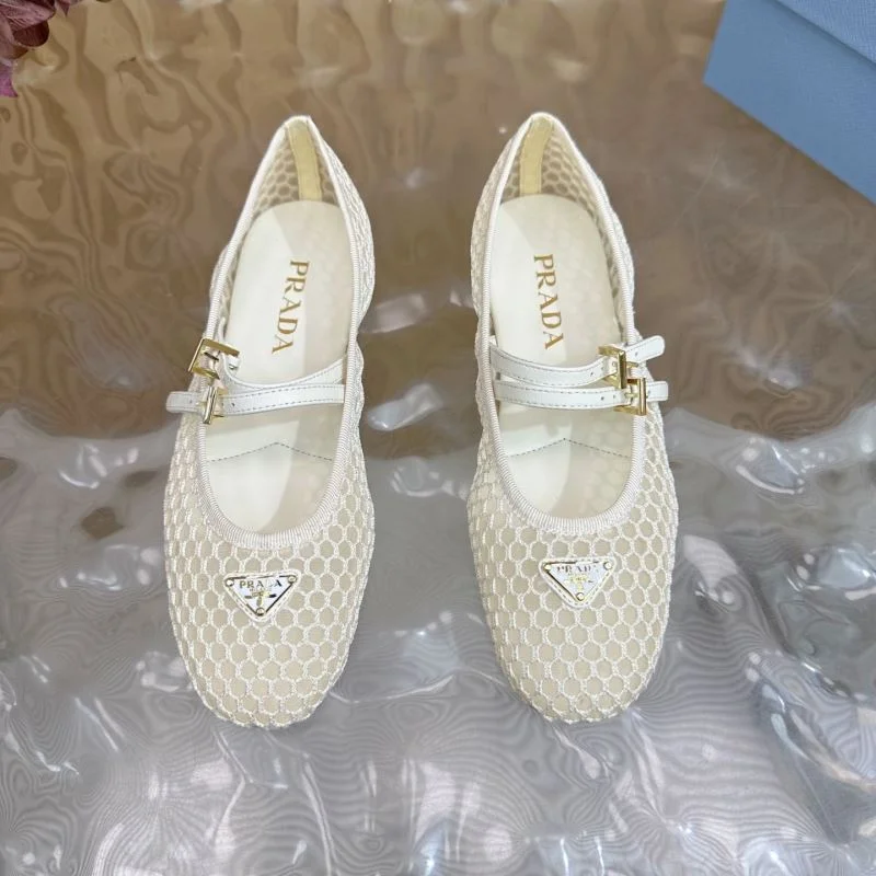 SmoothTexture Prada Low Shoes 34801
