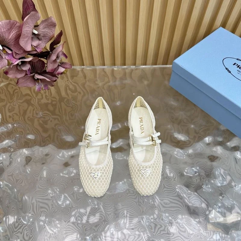 SmoothTexture Prada Low Shoes 34801