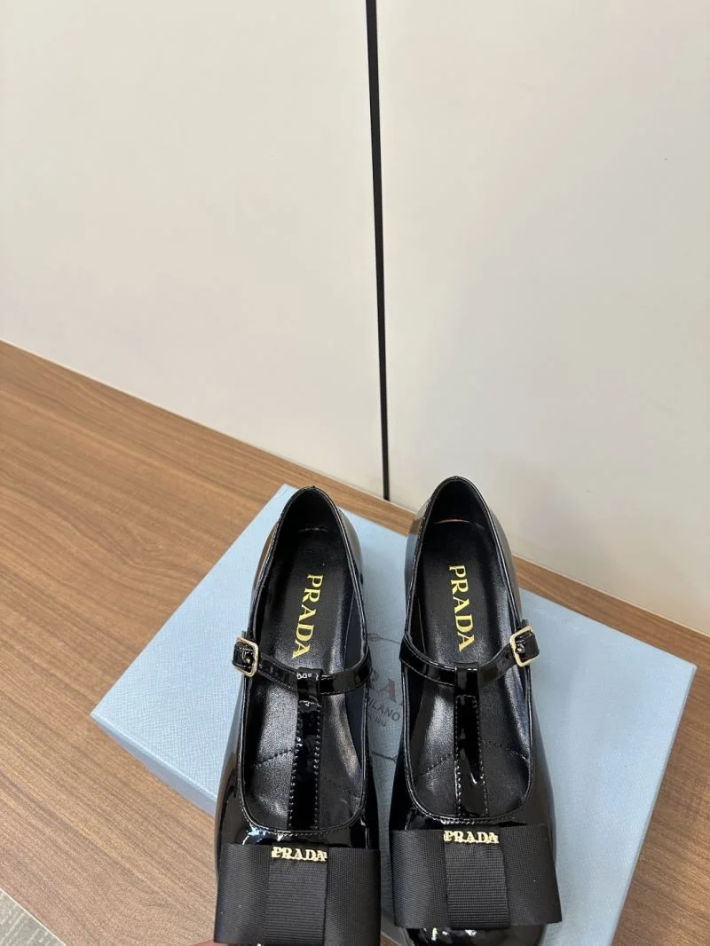 Prada Low Shoes GoAnywhere 34804