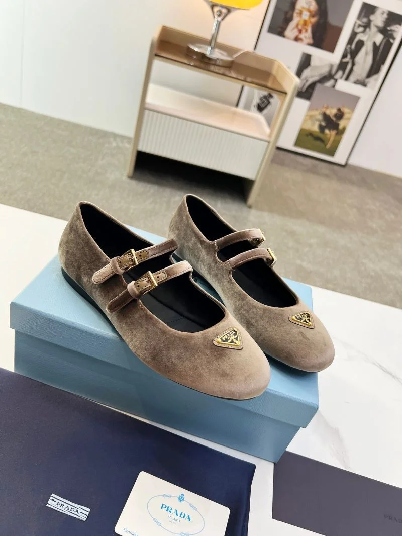 Prada Low Shoes Affordable 34788