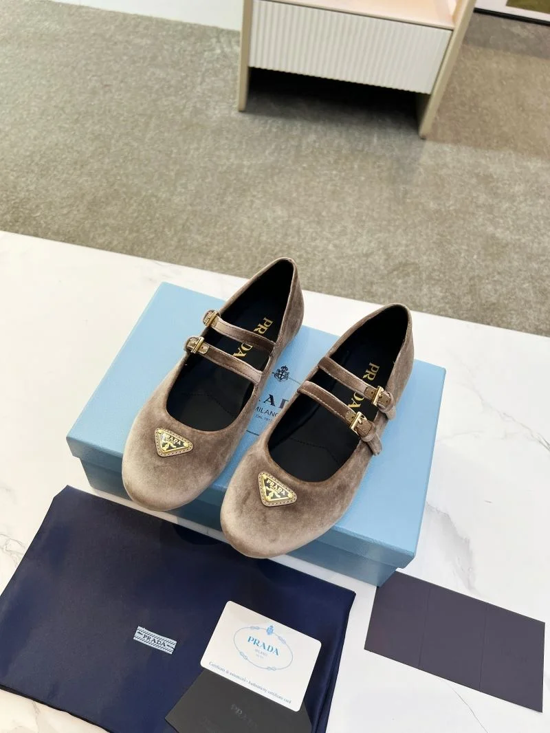 Prada Low Shoes Affordable 34788