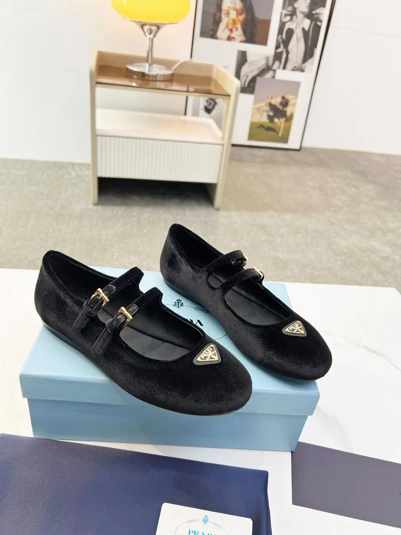 Prada Low Shoes NewStyle 34773