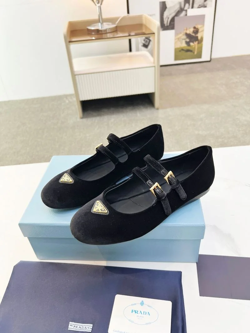 Prada Low Shoes NewStyle 34773