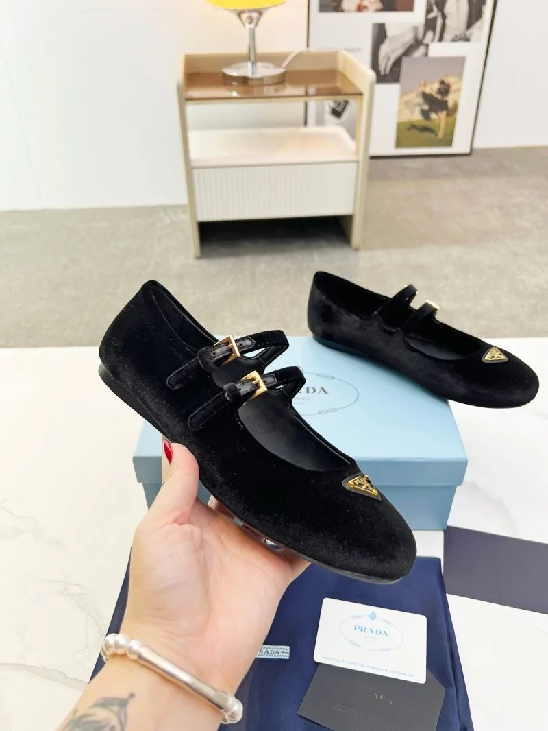 Prada Low Shoes NewStyle 34773