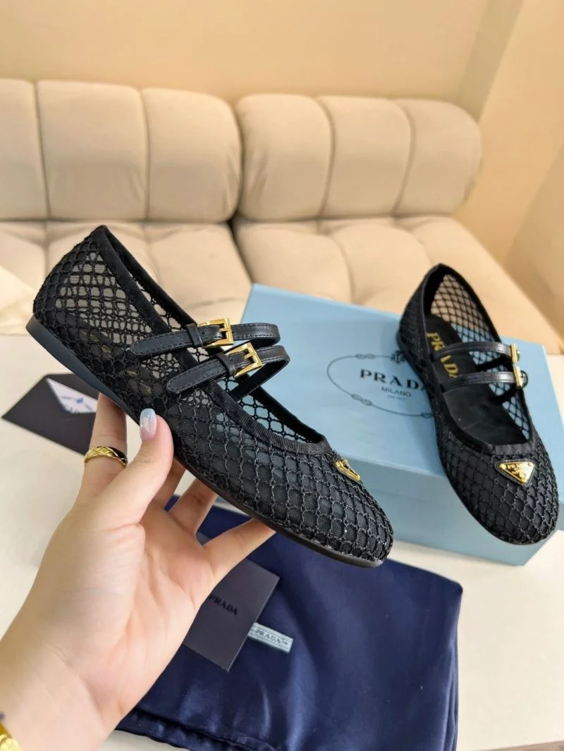 MoistureWicking Prada Low Shoes 34772