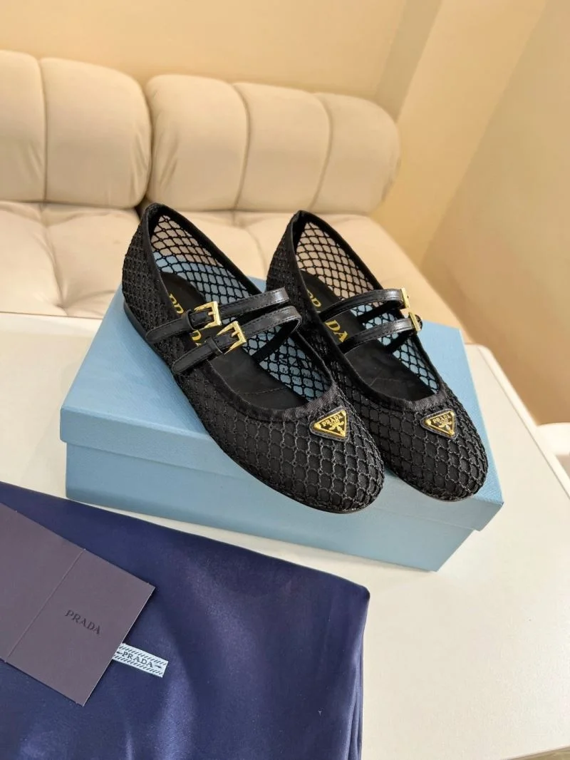 MoistureWicking Prada Low Shoes 34772