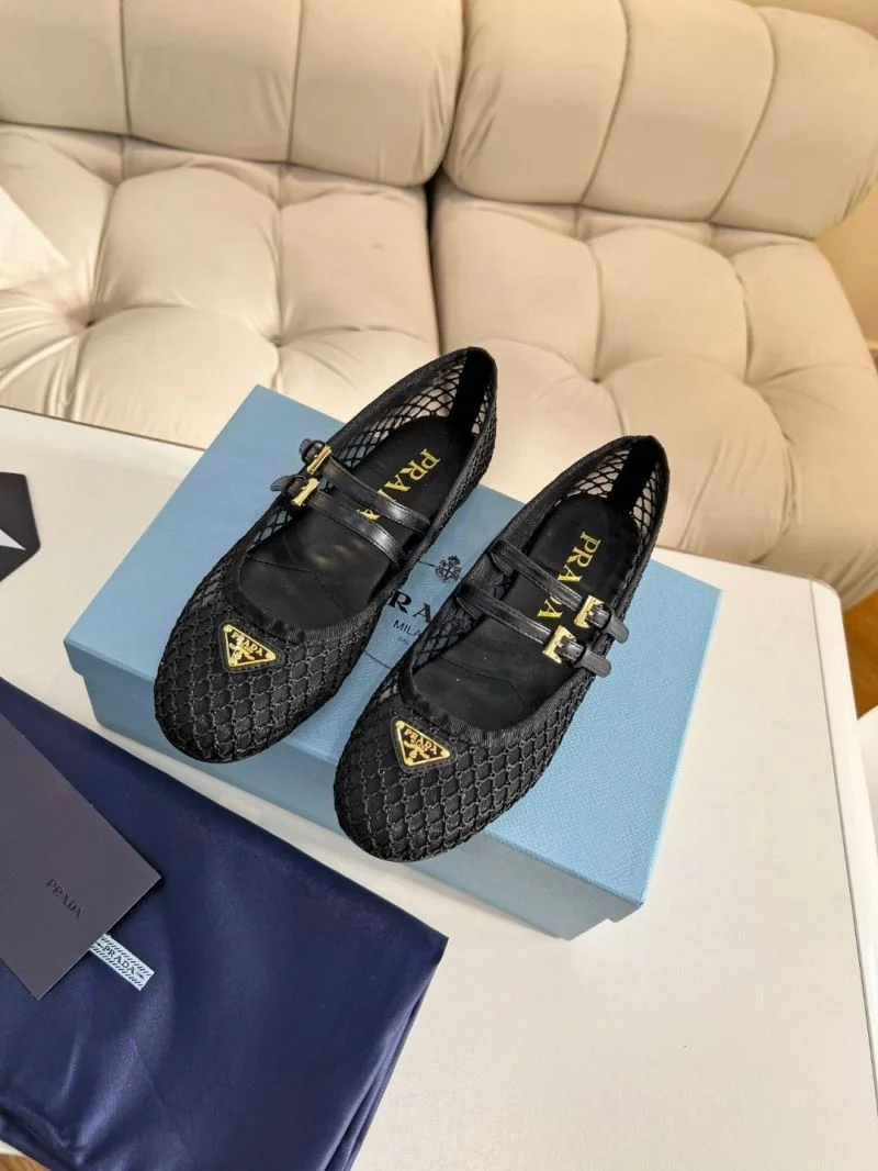 MoistureWicking Prada Low Shoes 34772
