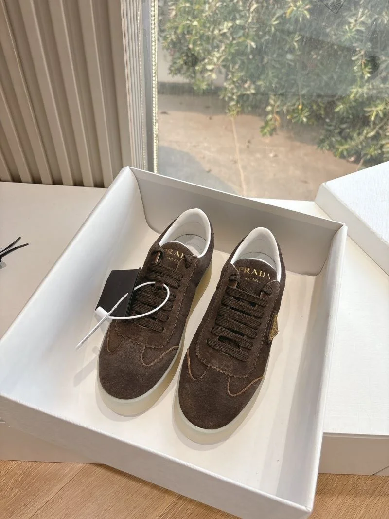 WrinkleFree Prada Low Shoes 34769