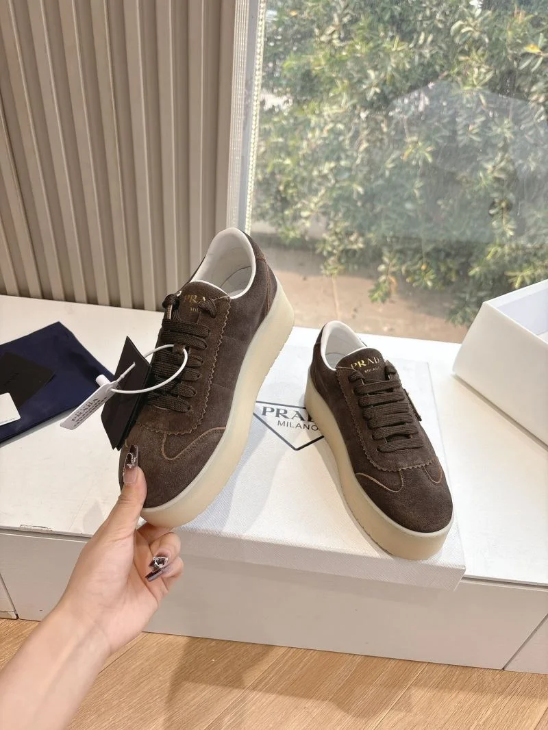 WrinkleFree Prada Low Shoes 34769