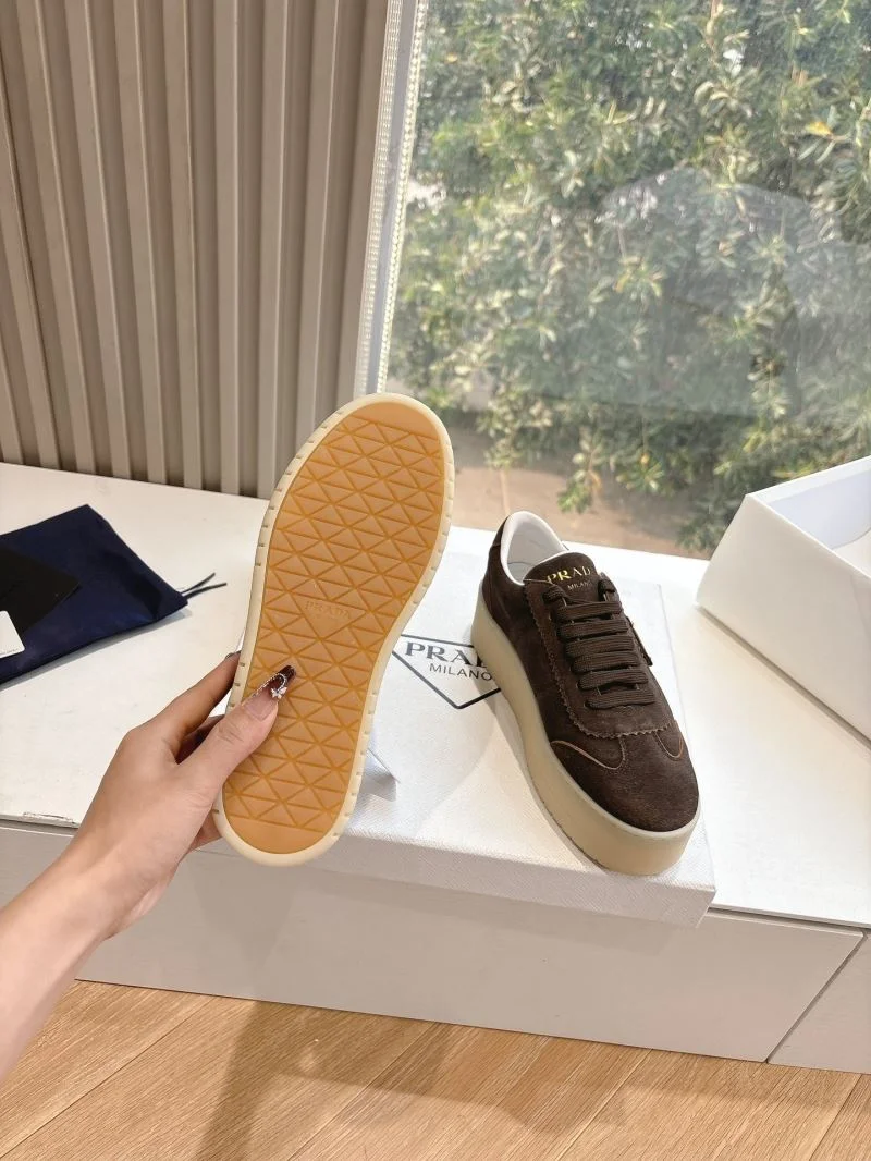 WrinkleFree Prada Low Shoes 34769