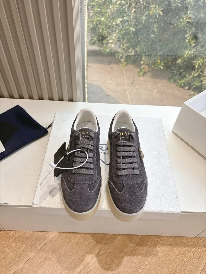 Cozy Prada Low Shoes 34768
