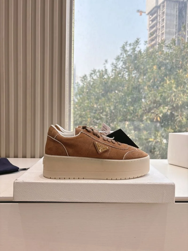 Prada Low Shoes DailyWear 34767