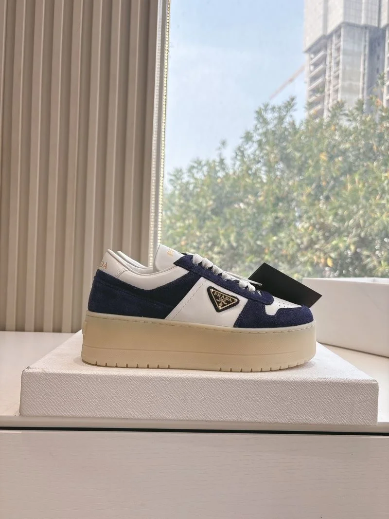 Stretchable Prada Low Shoes 34764