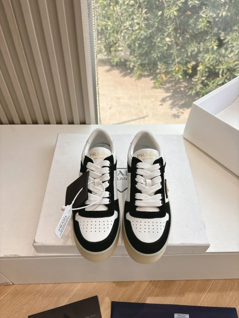 Practical Prada Low Shoes 34765