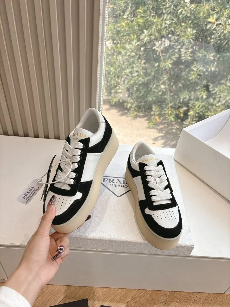 Practical Prada Low Shoes 34765