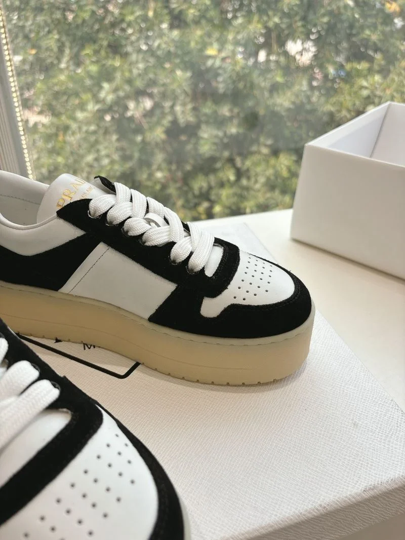 Practical Prada Low Shoes 34765