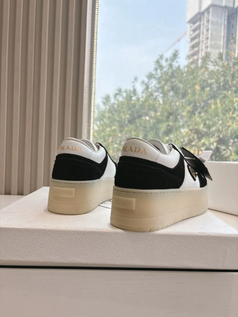 Practical Prada Low Shoes 34765