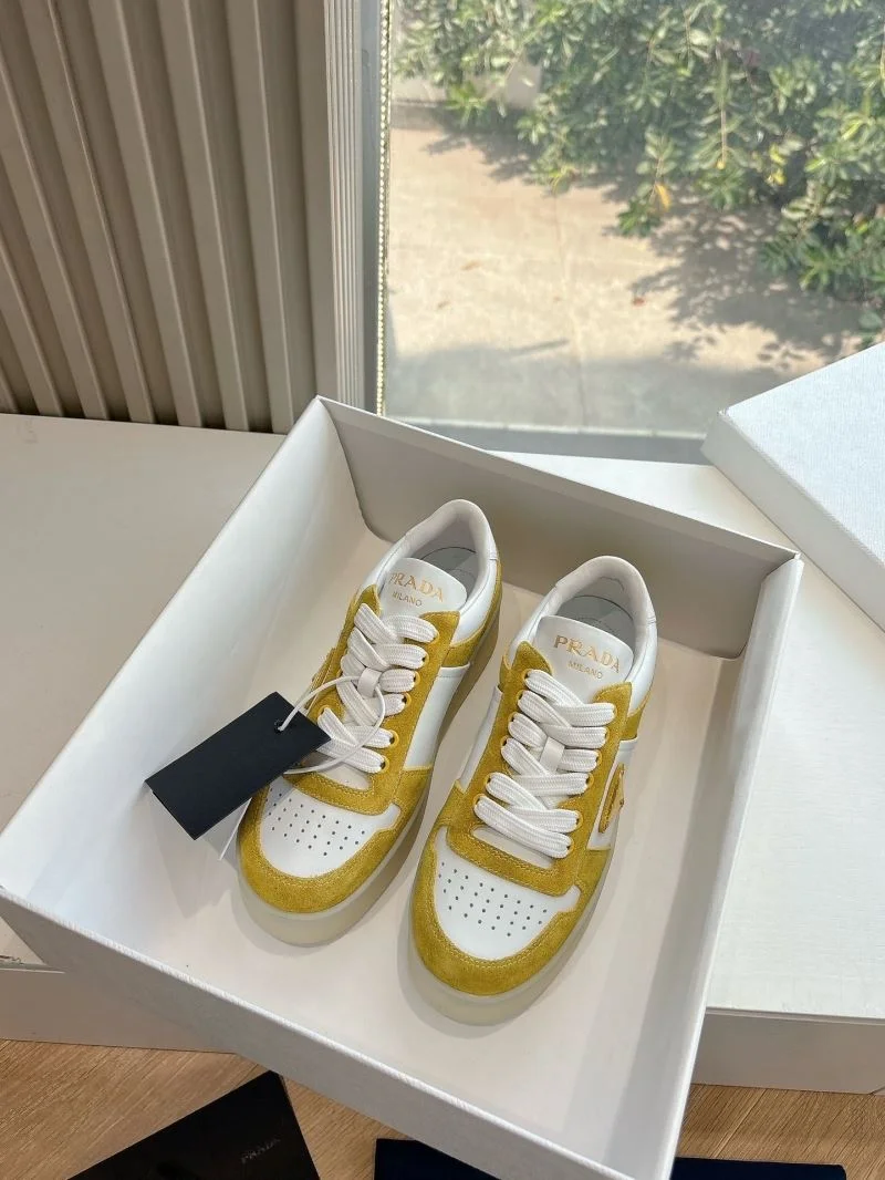 Fashionable Prada Low Shoes 34749