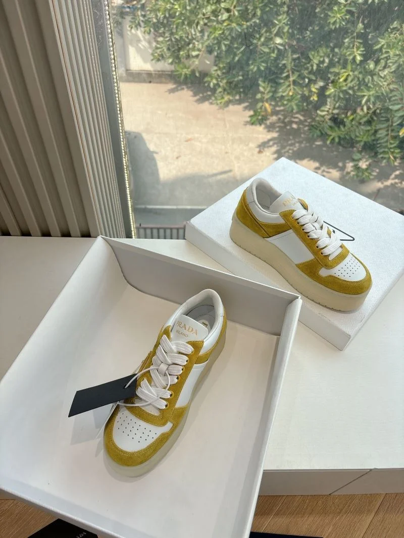 Fashionable Prada Low Shoes 34749