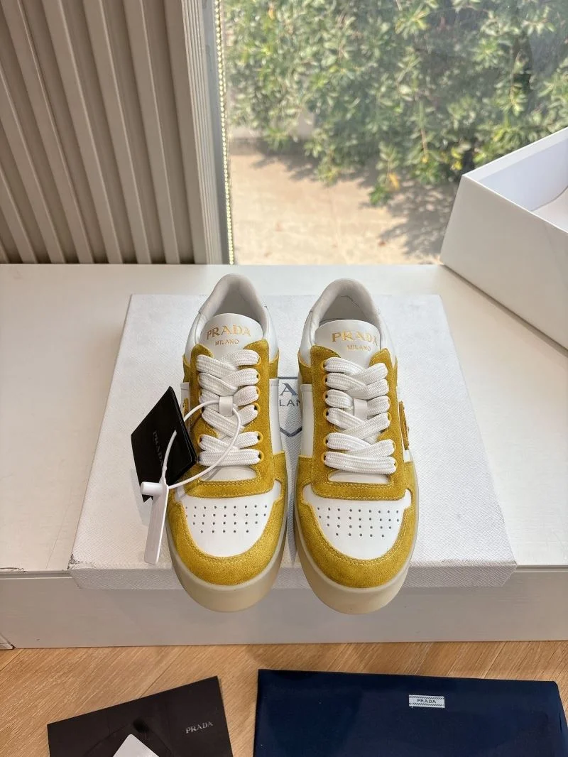 Fashionable Prada Low Shoes 34749