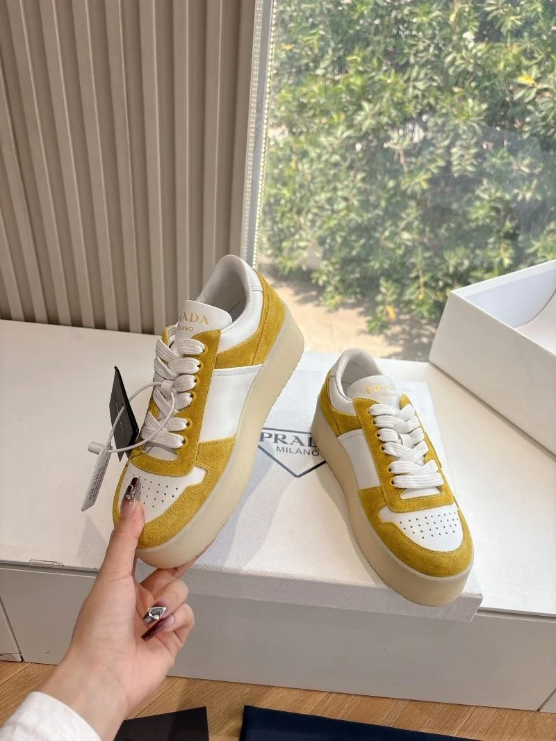 Fashionable Prada Low Shoes 34749