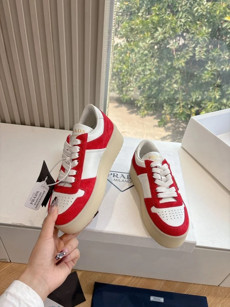 Prada Low Shoes Bright 34747