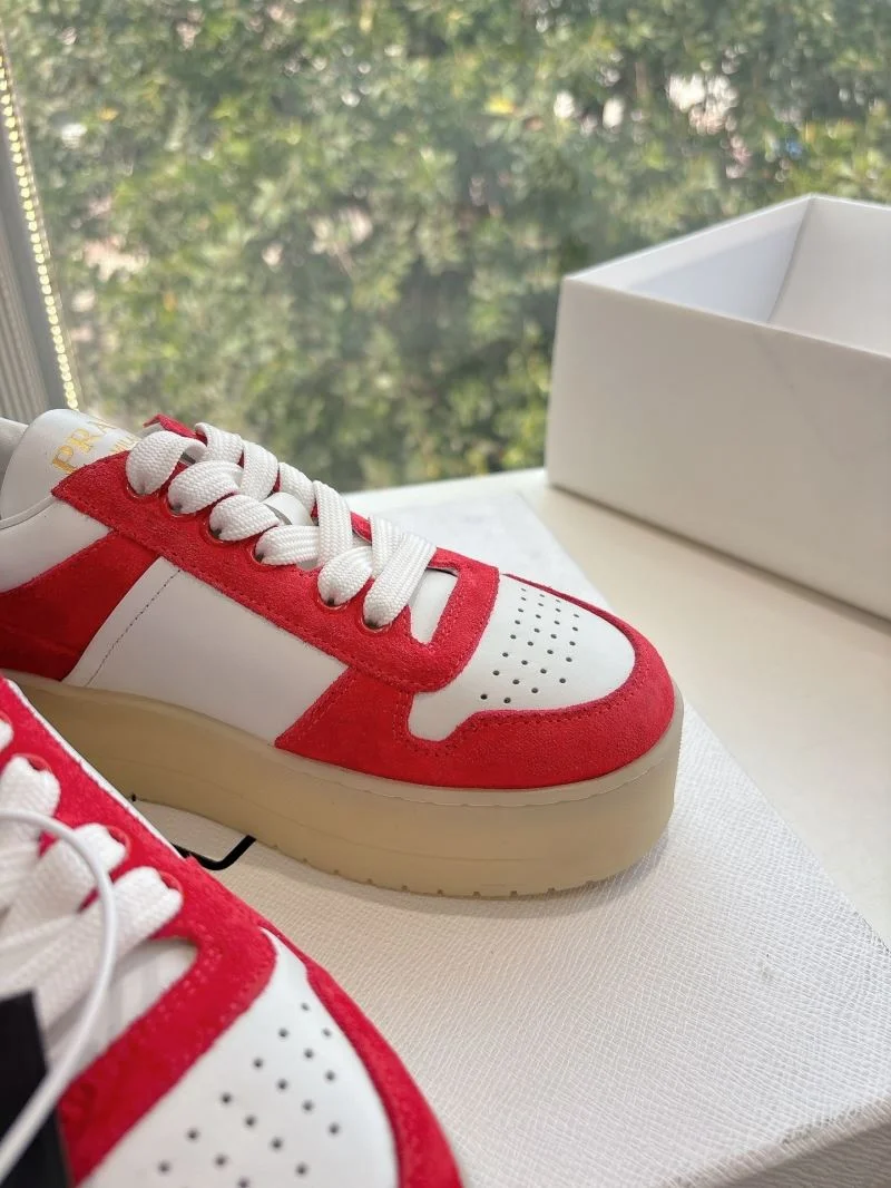 Prada Low Shoes Bright 34747