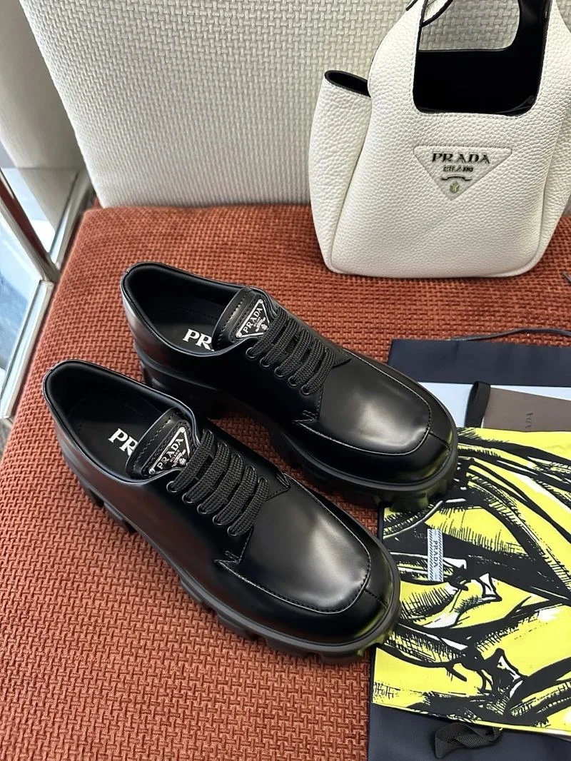 Prada Low Shoes Flexible 34746