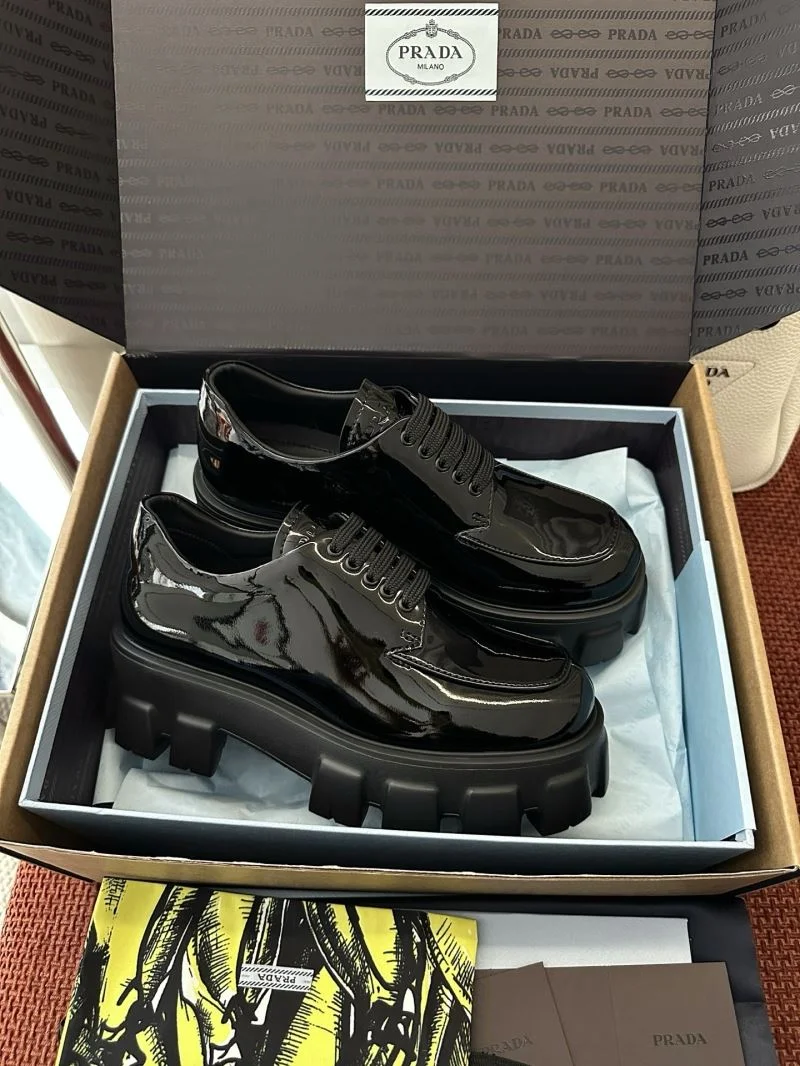 Prada Low Shoes Sleek 34755
