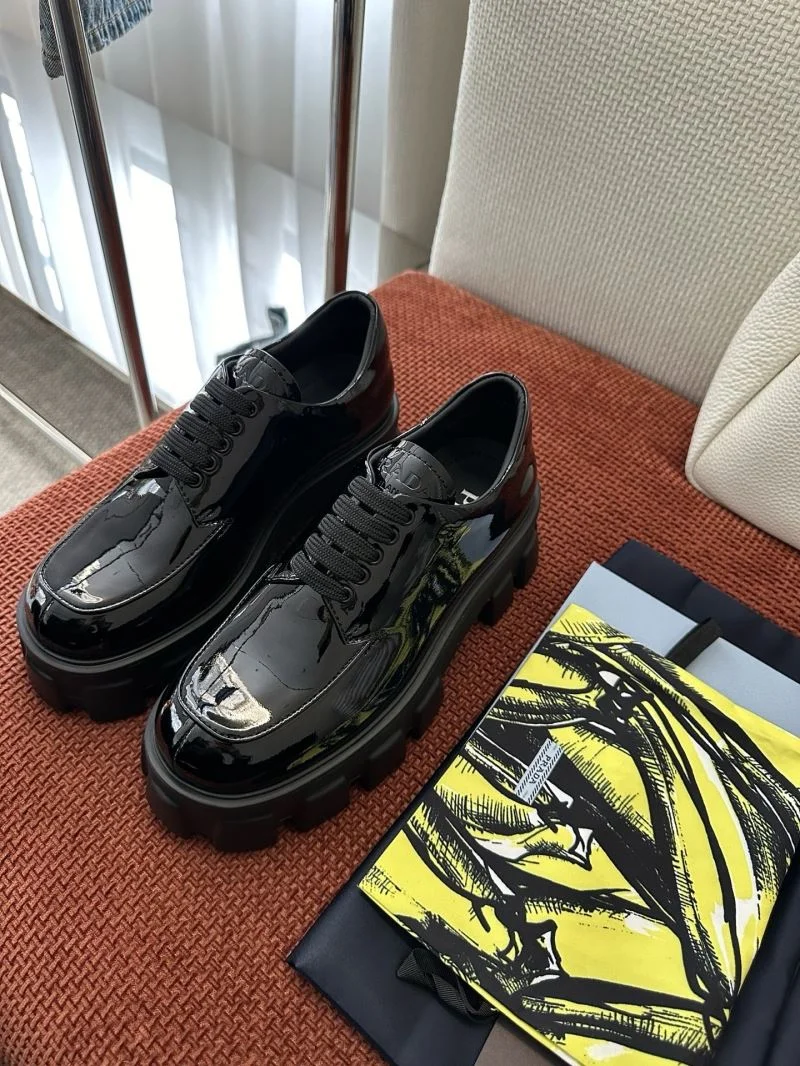 Prada Low Shoes Sleek 34755
