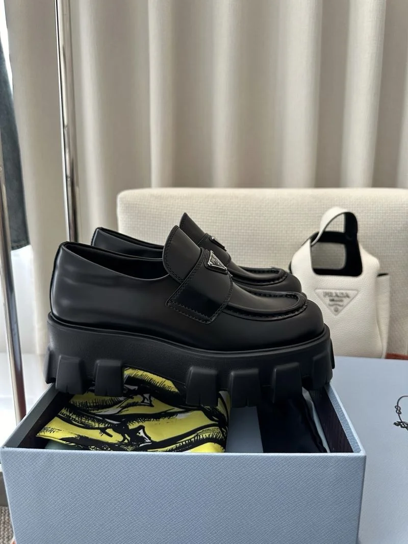 Prada Low Shoes OnTrend 34752