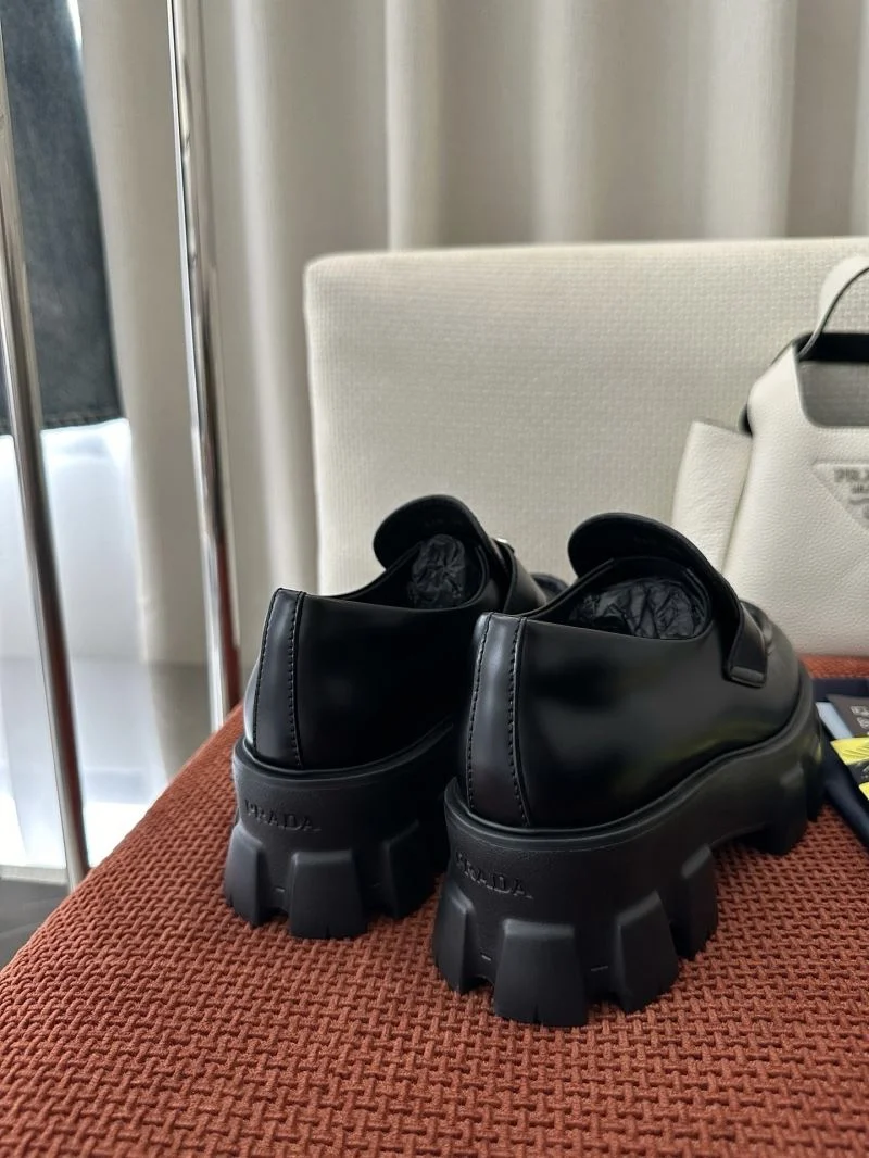 Prada Low Shoes OnTrend 34752