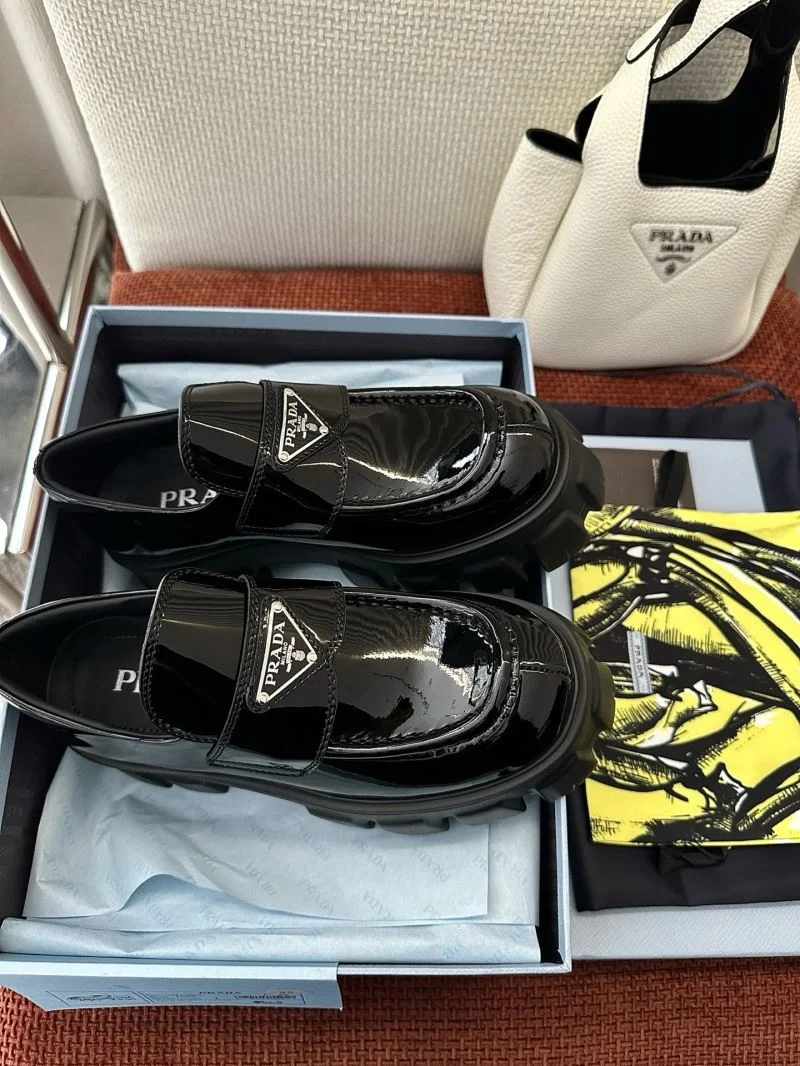 Prada Low Shoes Comfortable 34754