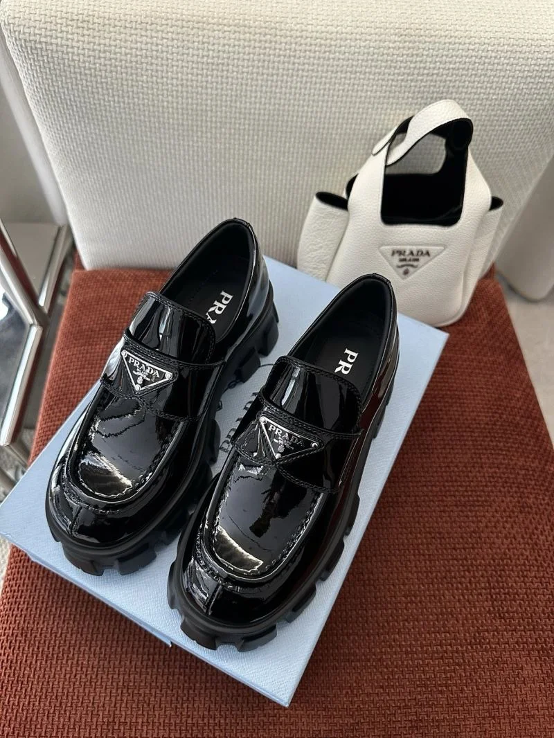 Prada Low Shoes Comfortable 34754