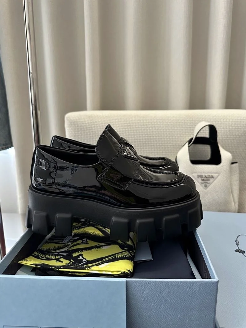 Prada Low Shoes Comfortable 34754