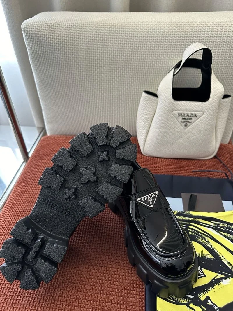 Prada Low Shoes Comfortable 34754