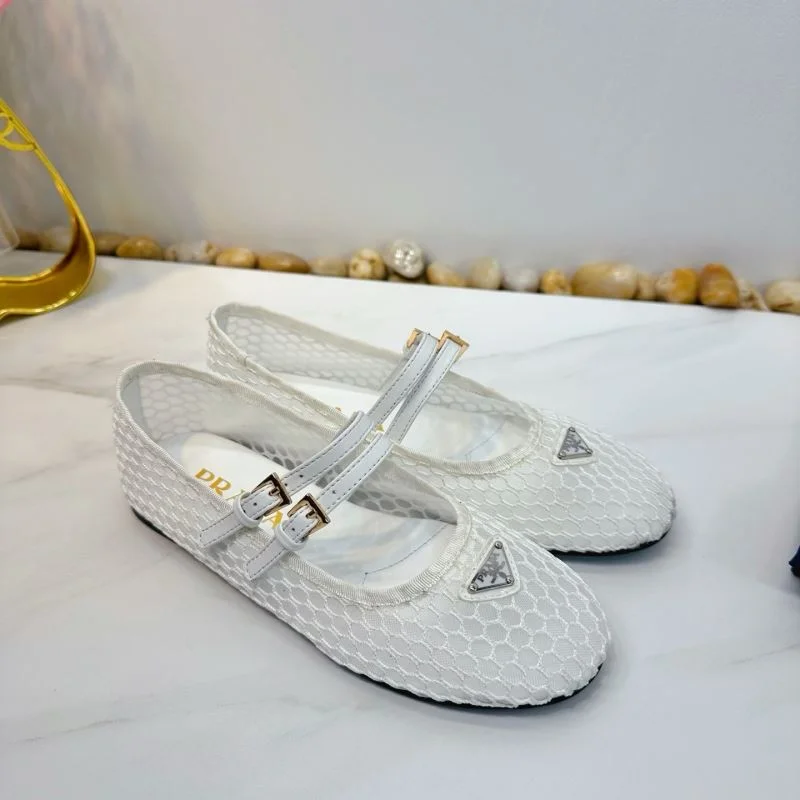 Breathable Prada Low Shoes 34761