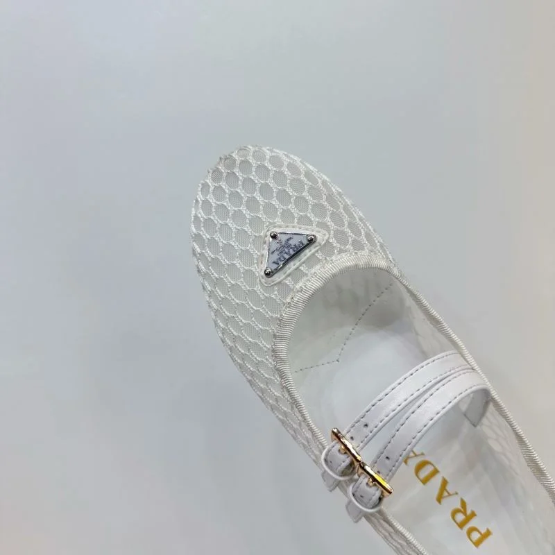 Breathable Prada Low Shoes 34761