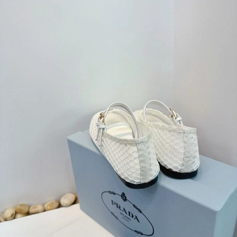 Breathable Prada Low Shoes 34761