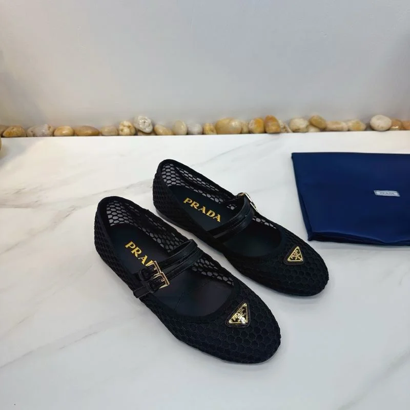 Prada Low Shoes Stretchable 34740