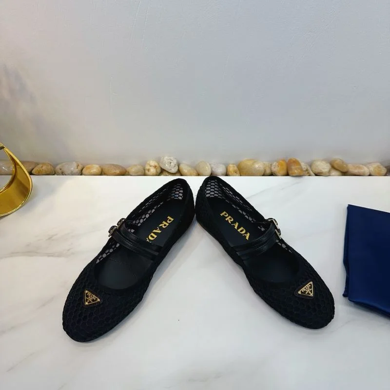 Prada Low Shoes Stretchable 34740