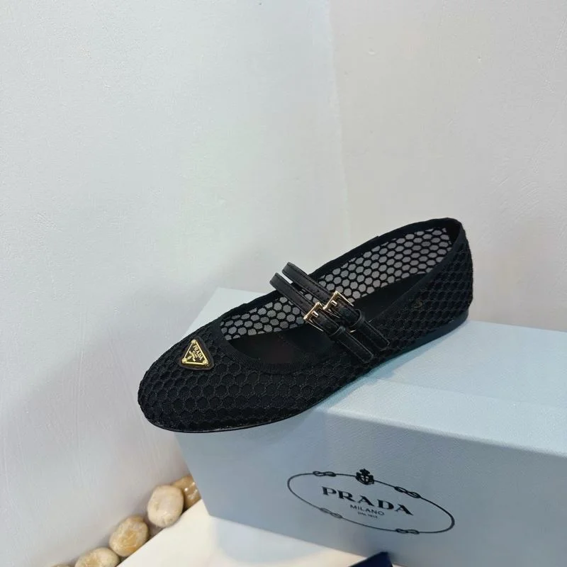 Prada Low Shoes Stretchable 34740