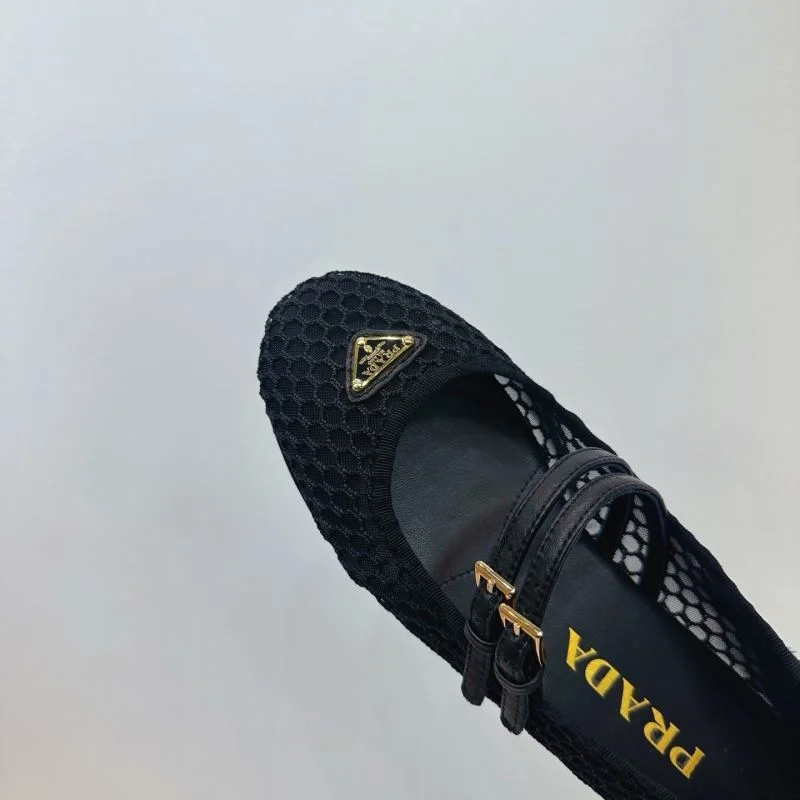 Prada Low Shoes Stretchable 34740