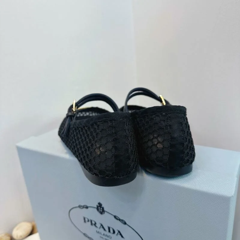 Prada Low Shoes Stretchable 34740