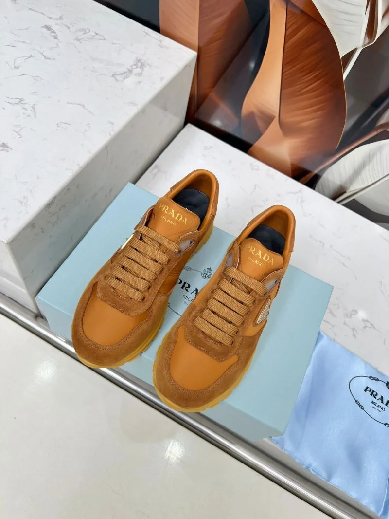 Durable Prada Low Shoes 34753