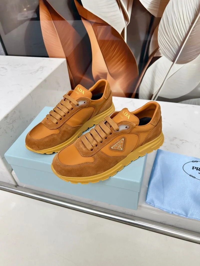 Durable Prada Low Shoes 34753