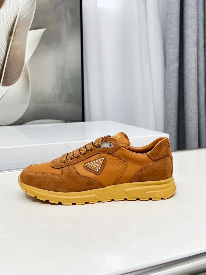 Durable Prada Low Shoes 34753