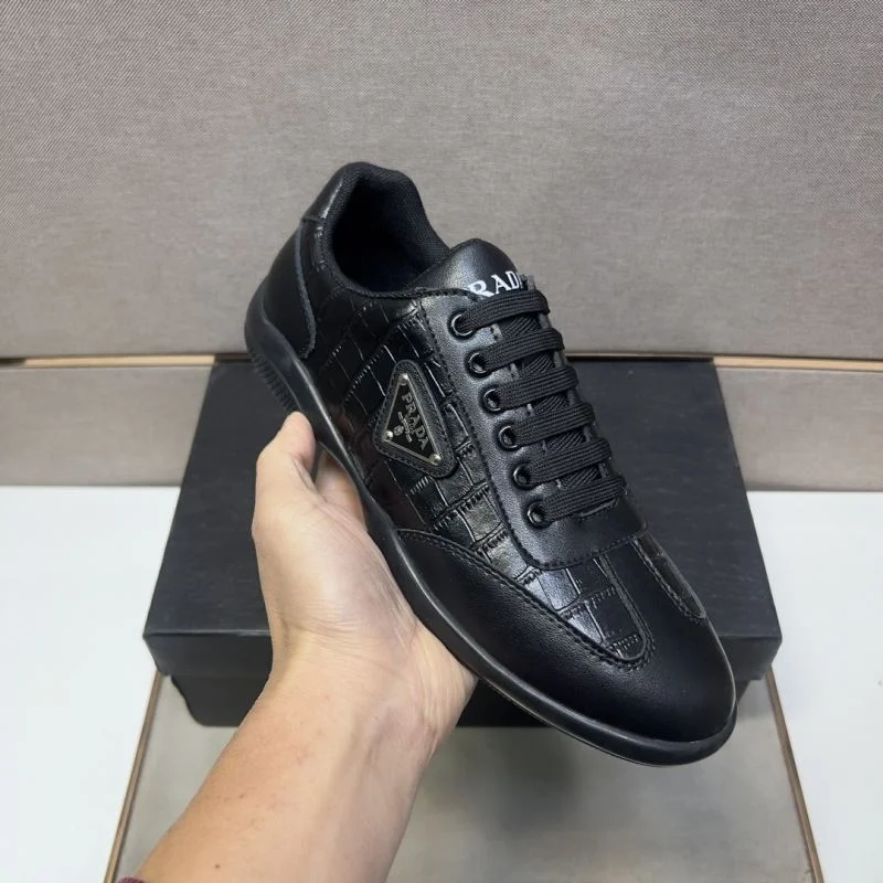 Prada Low Shoes Supportive 35675
