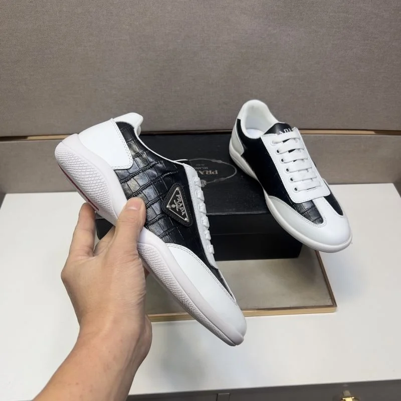 Prada Low Shoes Popular 35676