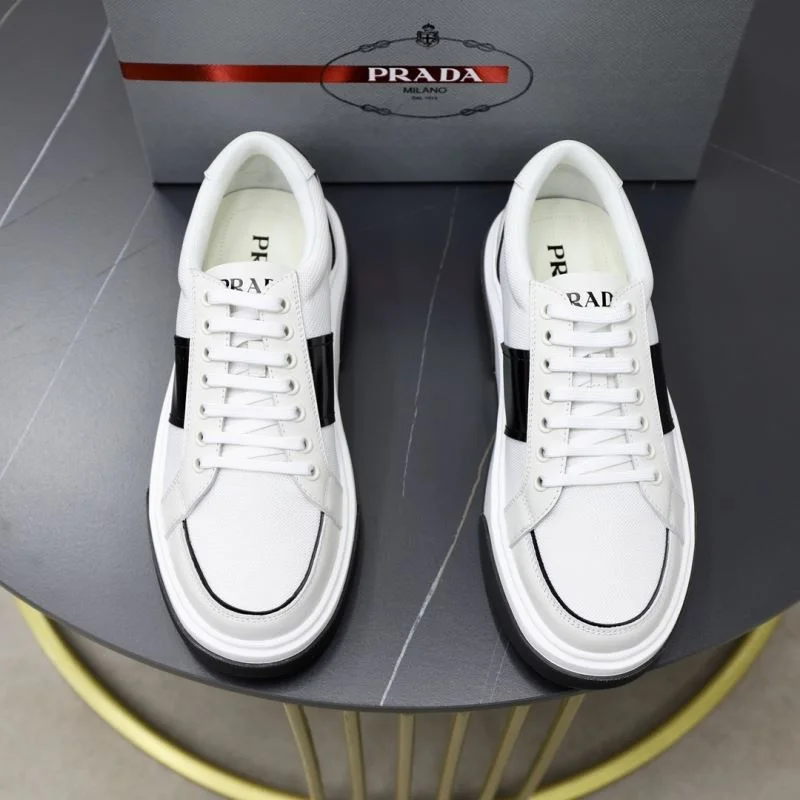 Chic Prada Low Shoes 35681